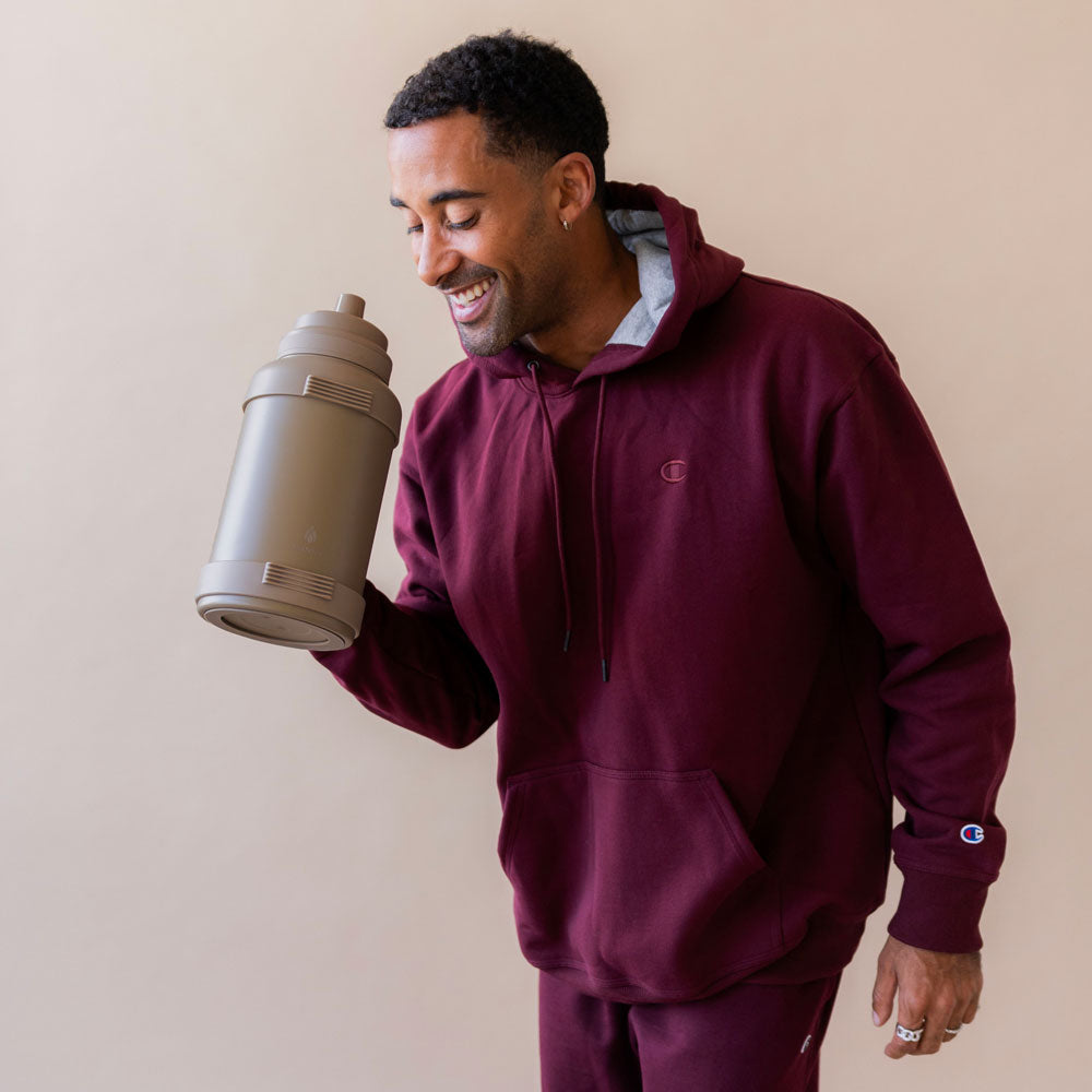 78-oz-titan-bottle-pastel-collection-b0 32_Manna_Website_Lifestyles_Titan_Darker_2.jpg