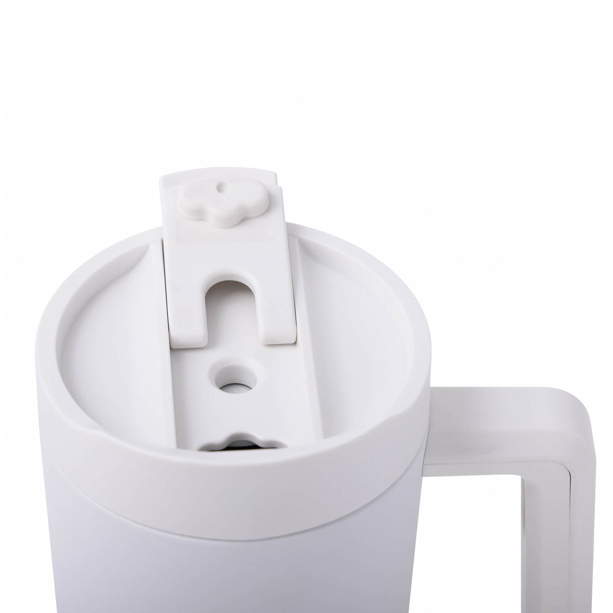40-oz-top-tumbler-p4 CoreHome_MannaHydration_Whites_Raw-51.jpg